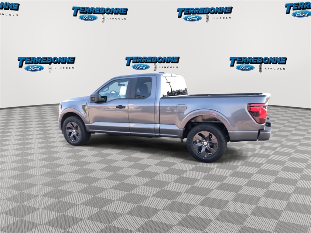 2025 Ford F-150 STX photo 4