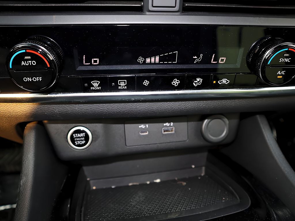 2023 Nissan Rogue SV photo 20