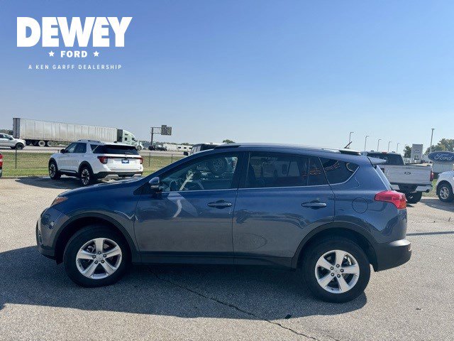 2014 Toyota RAV4 XLE photo 4