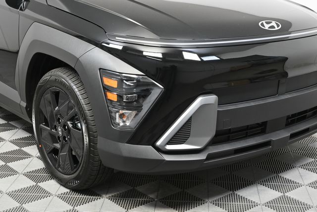 2026 Hyundai Kona SEL photo 13