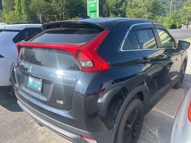 2019 Mitsubishi Eclipse Cross SE photo 2
