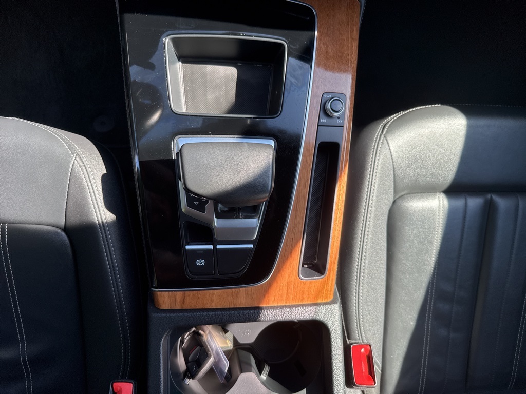 2023 Audi Q5 45 S line Premium photo 40