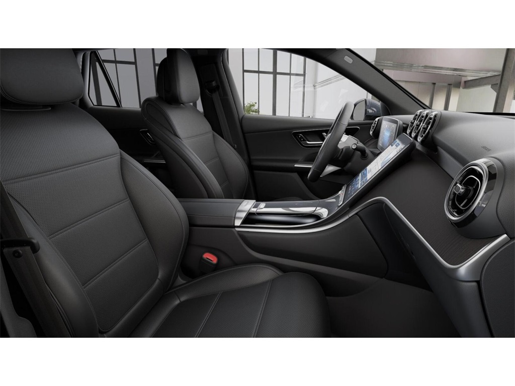 2026 Mercedes Benz GLC 300 4MATIC photo 4