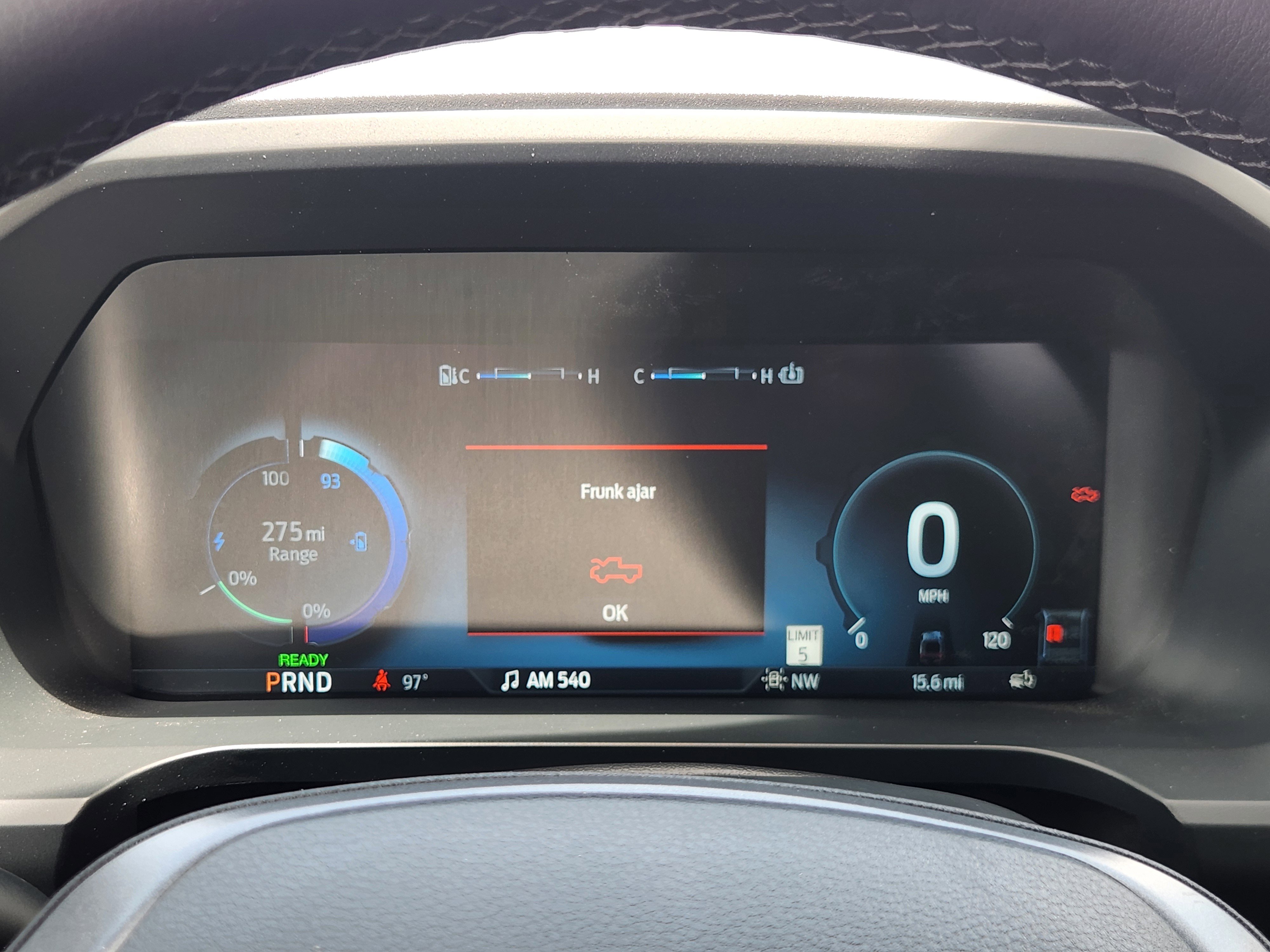 2025 Ford F-150 Lightning photo 4