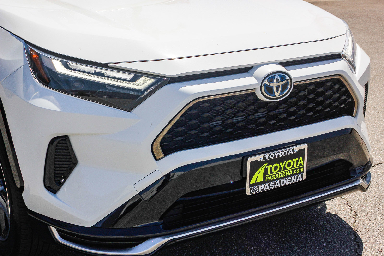 2024 Toyota RAV4 Prime SE photo 4
