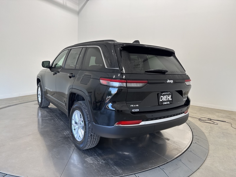 2025 Jeep Grand Cherokee Laredo X photo 5