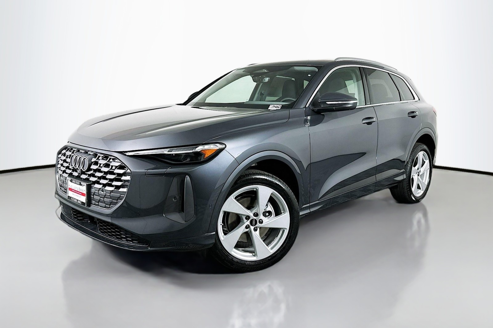 2025 Audi New Q5 Premium Plus's photo