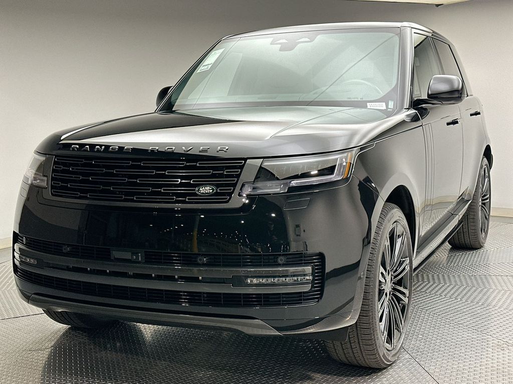2025 Land Rover Range Rover SE's photo