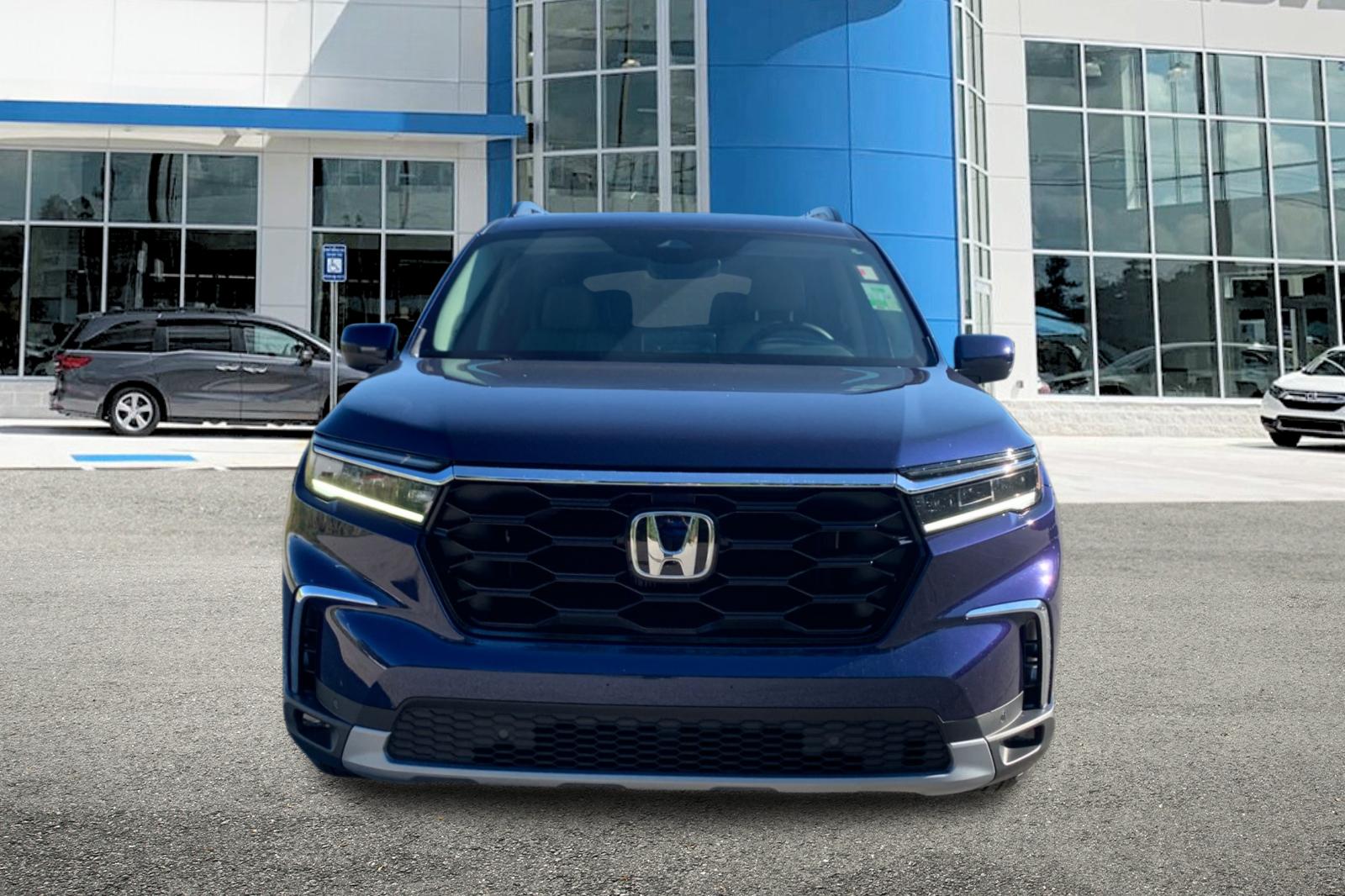 2025 Honda Pilot Touring photo 7