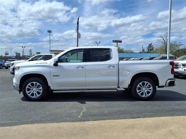 2025 Chevrolet Silverado 1500 LTZ photo 9