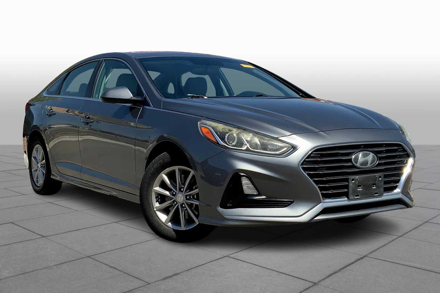 2018 Hyundai Sonata SE photo 2