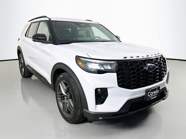 2026 Ford Explorer ST's photo