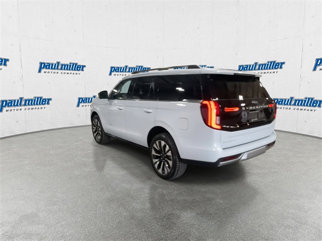2025 Ford Expedition Platinum photo 3