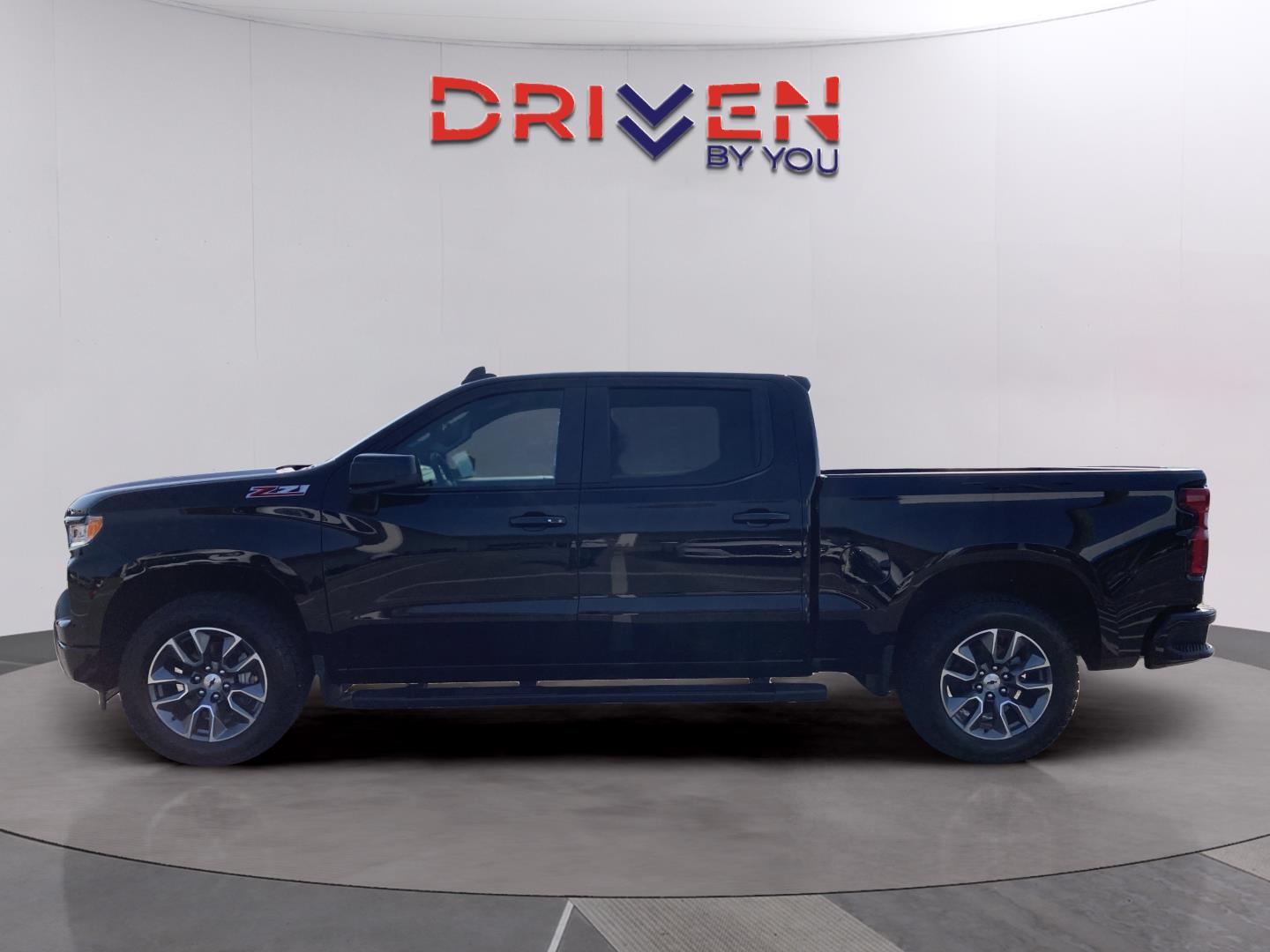 2026 Chevrolet Silverado 1500 RST photo 2