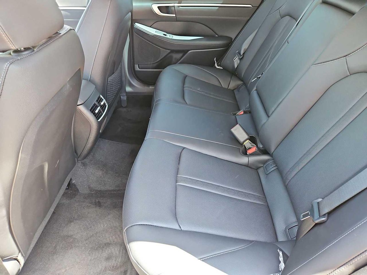 2025 Hyundai Sonata Hybrid Limited photo 17