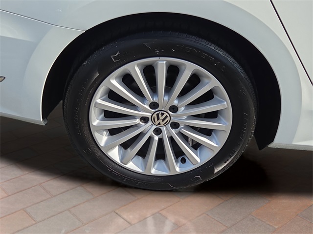 2017 Volkswagen Passat SE photo 3