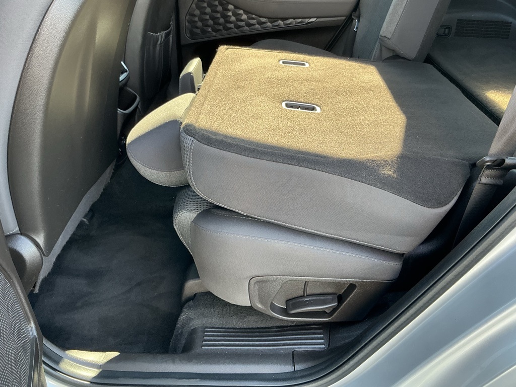 2020 Hyundai Santa Fe SEL photo 32