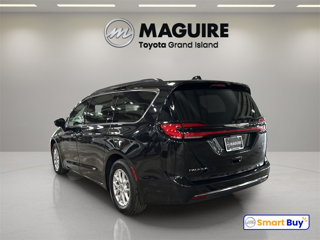 2022 Chrysler Pacifica Touring L photo 4