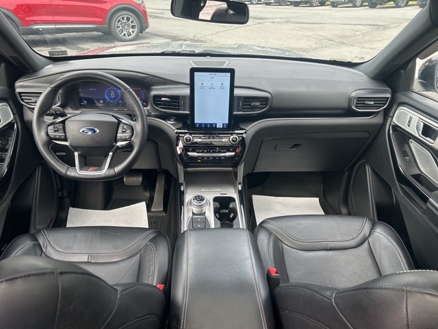 2021 Ford Explorer ST photo 18