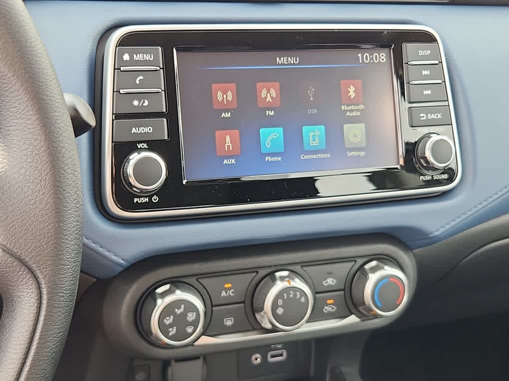 2025 Nissan Versa SV photo 10