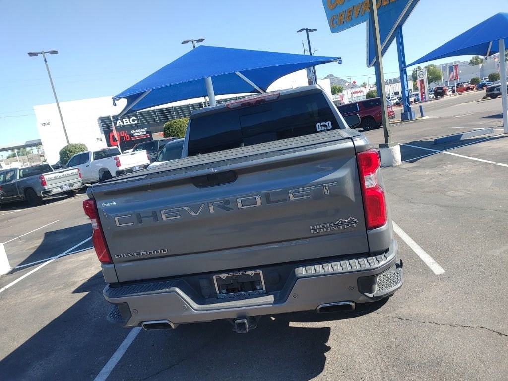 2020 Chevrolet Silverado 1500 High Country photo 17