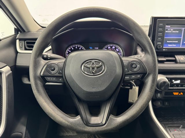 2021 Toyota RAV4 LE photo 24