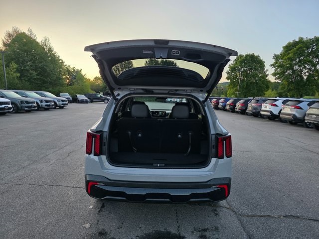 2026 Kia Sorento X-Line SX photo 4