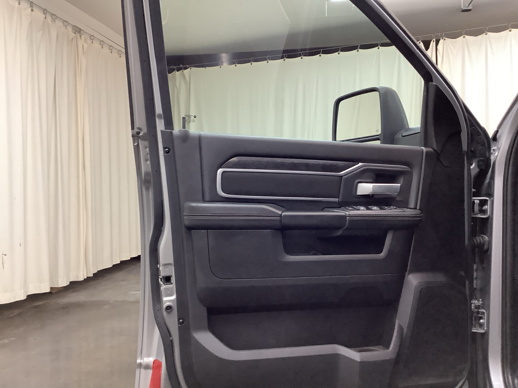 2024 Ram 3500 Big Horn photo 14