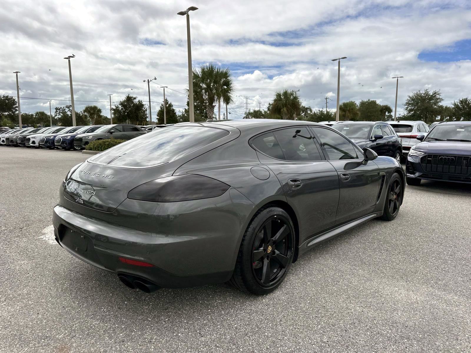 2015 Porsche Panamera GTS photo 4