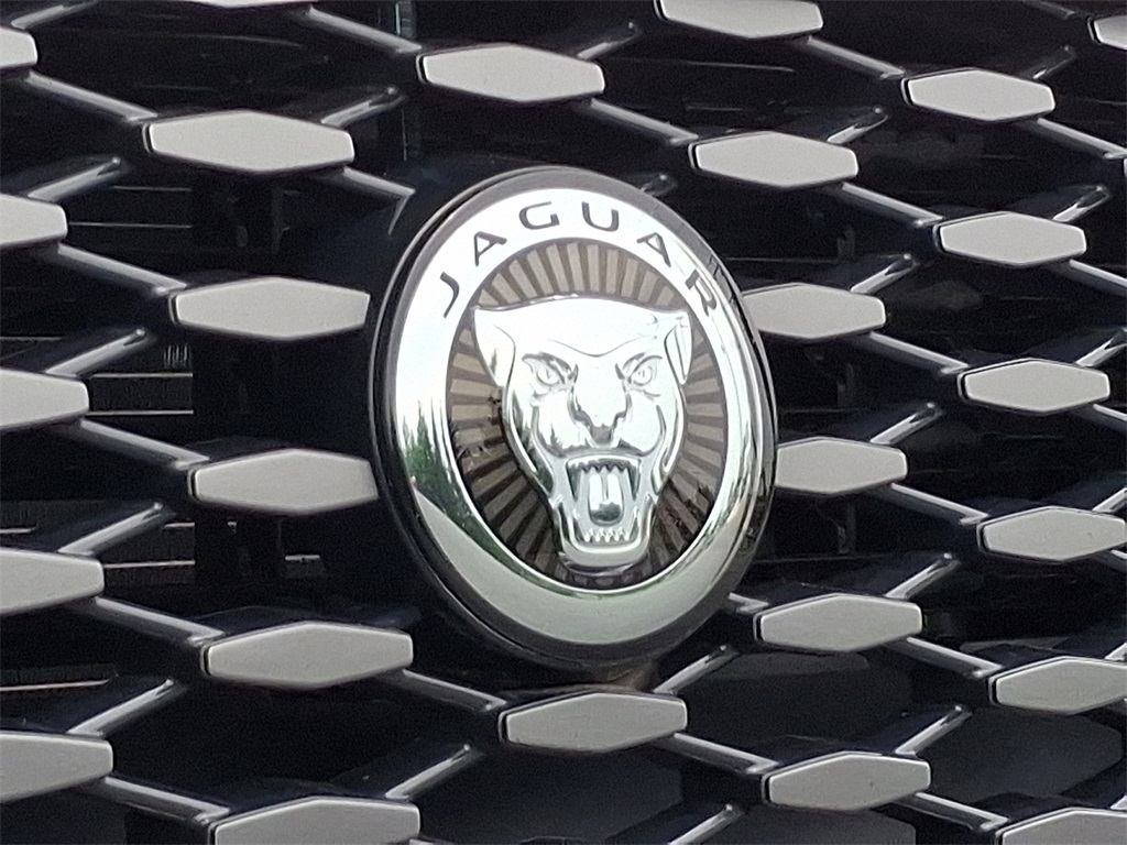 2024 Jaguar XF R-Dynamic SE photo 27
