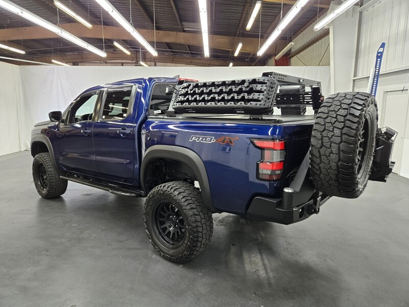 2022 Nissan Frontier PRO-4X photo 3