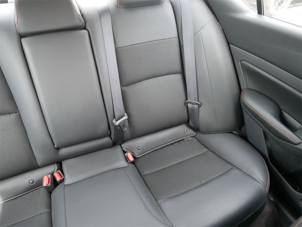 2022 Nissan Altima 2.5 SR photo 17