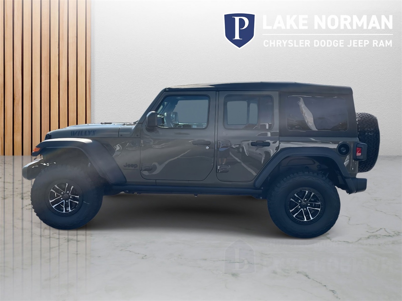 2025 Jeep Wrangler Willys photo 5