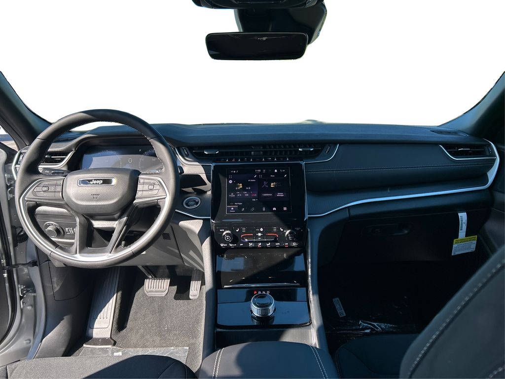 2025 Jeep Grand Cherokee Laredo X photo 25