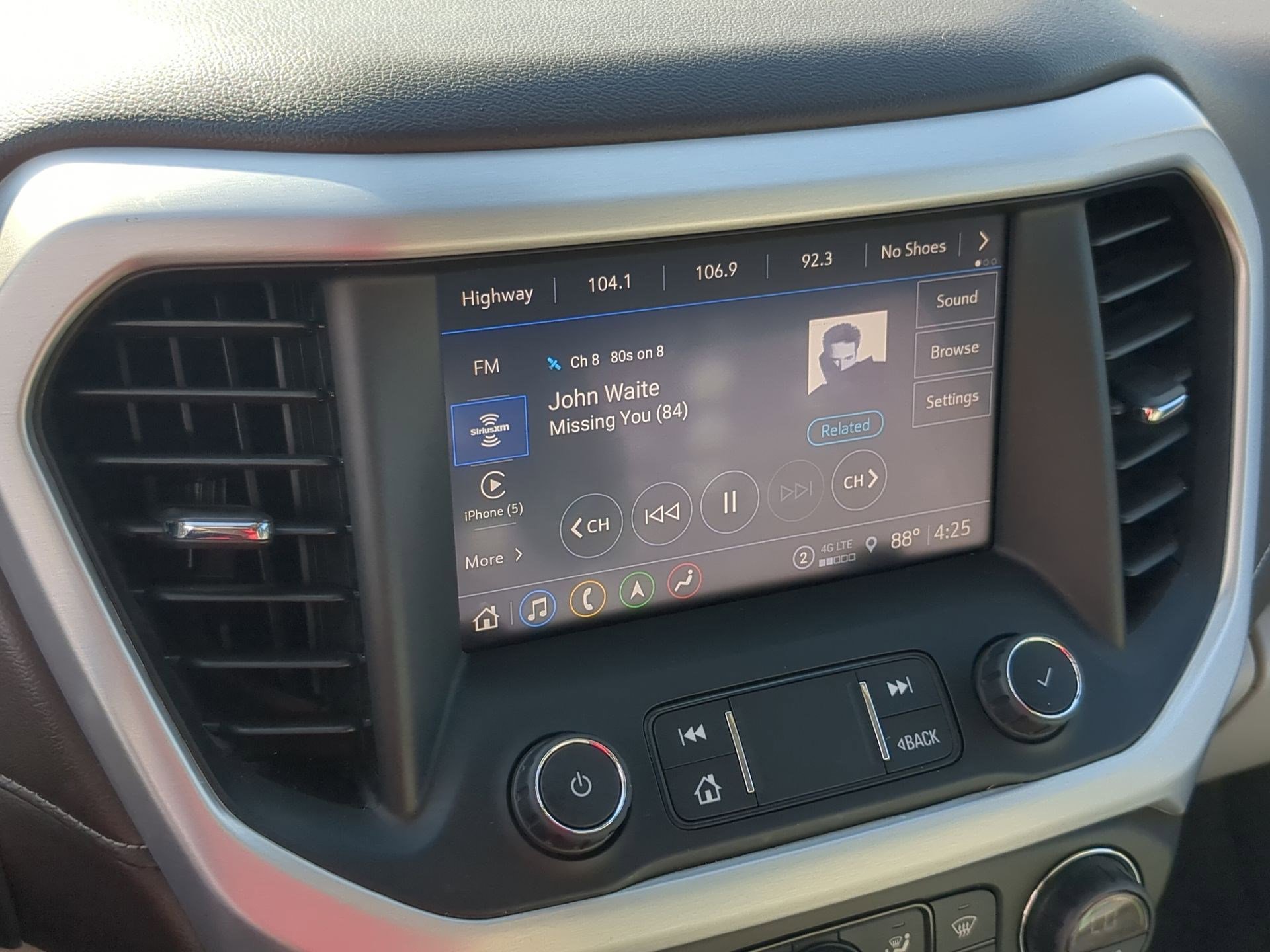 2021 Gmc Acadia SLT photo 6