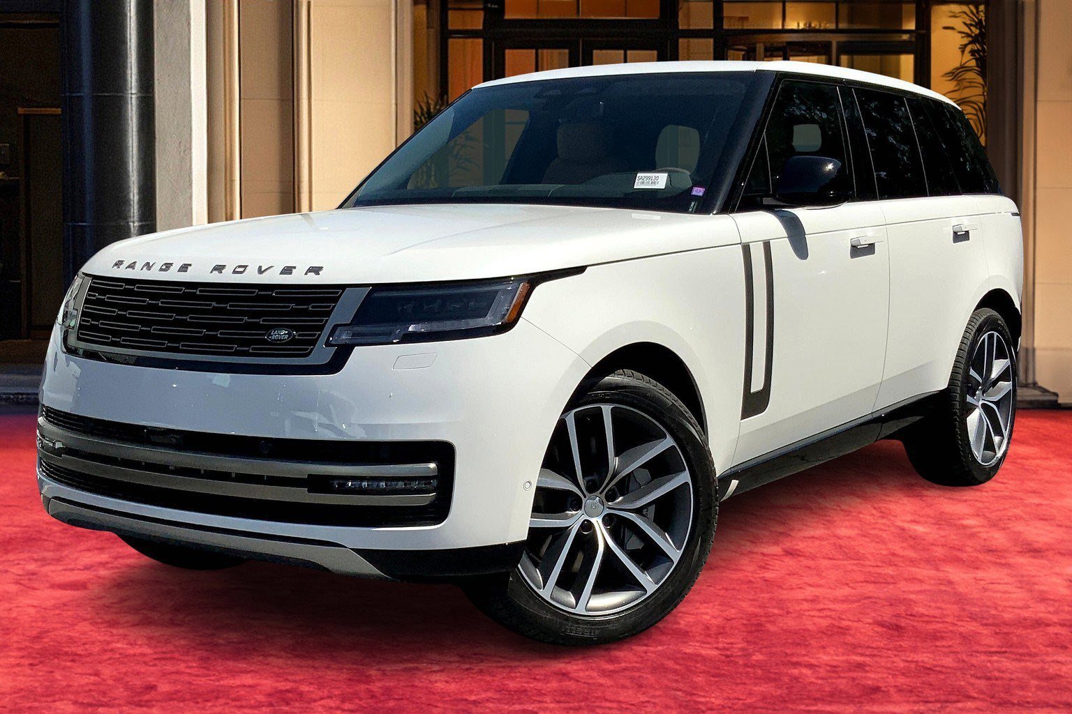 2025 Land Rover Range Rover SE's photo
