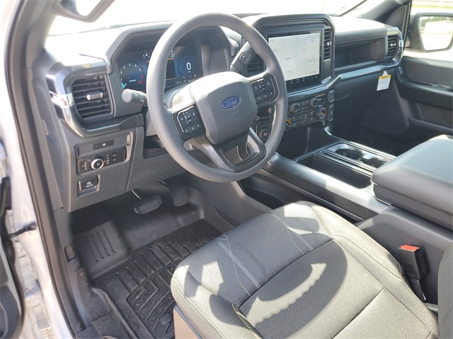 2025 Ford F-150 STX photo 14