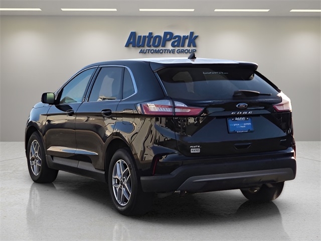 2023 Ford Edge SEL photo 3