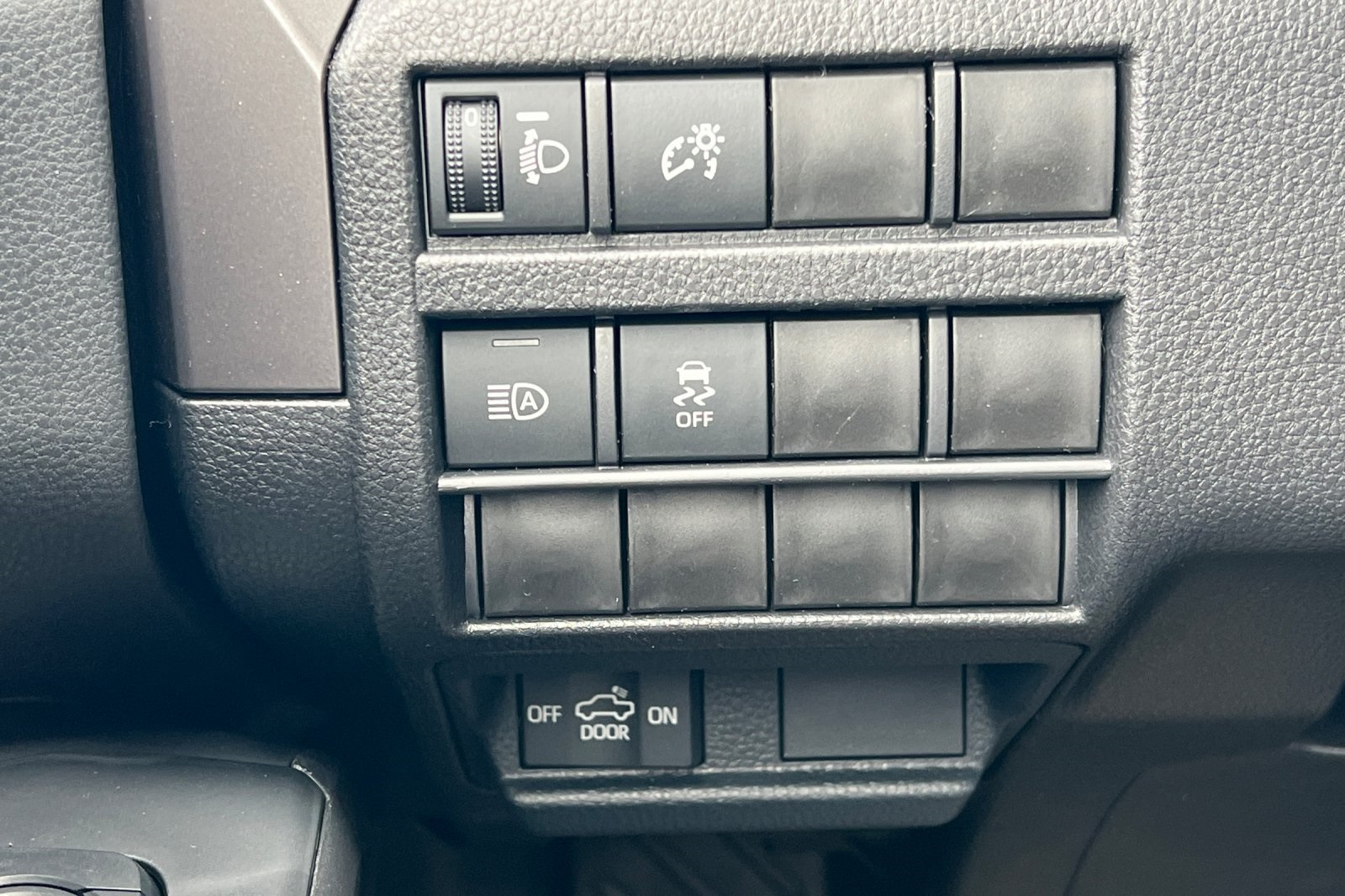2025 Toyota Tacoma SR5 4x4 Double Cab photo 26