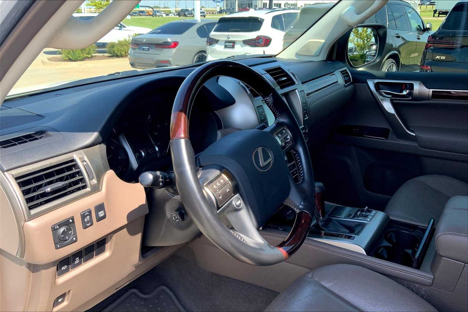 2018 Lexus GX 460 Premium photo 15