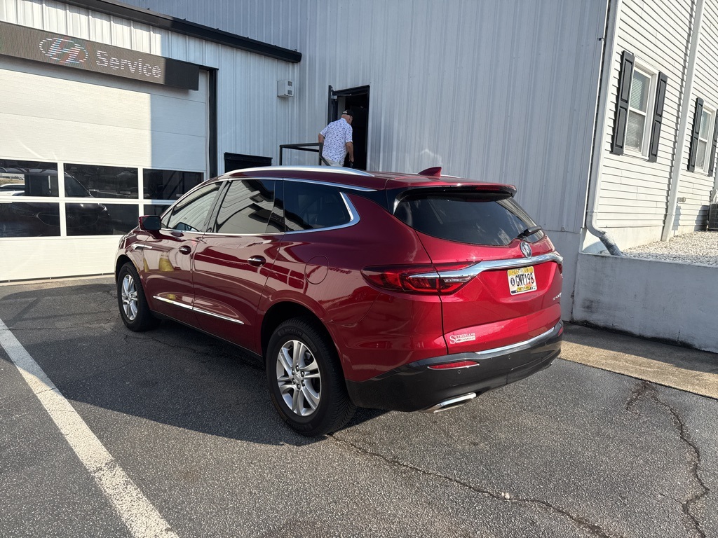 2019 Buick Enclave Essence photo 2