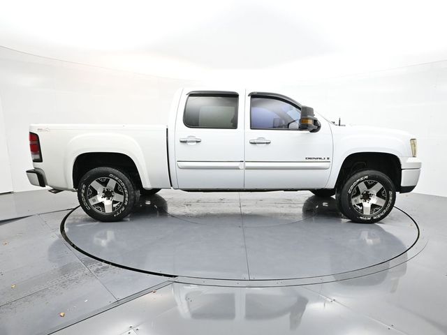 2008 Gmc Sierra 1500 Denali photo 2