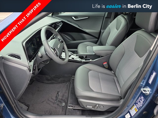 2025 Kia Niro Plug-In Hybrid EX photo 6