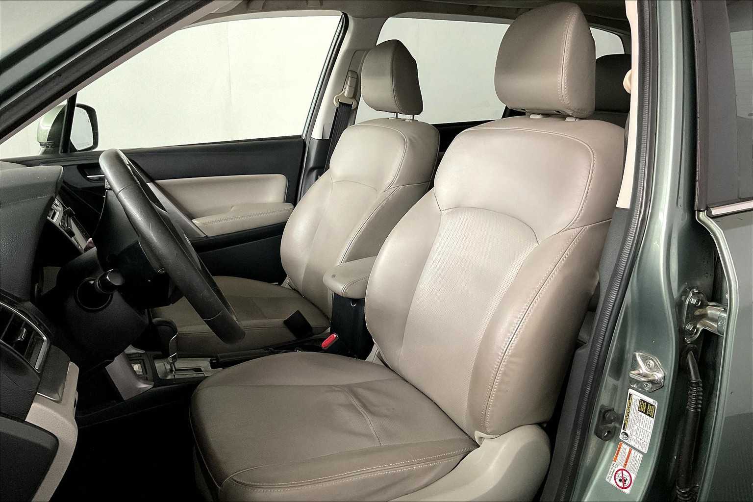 2016 Subaru Forester 2.5i Limited photo 8