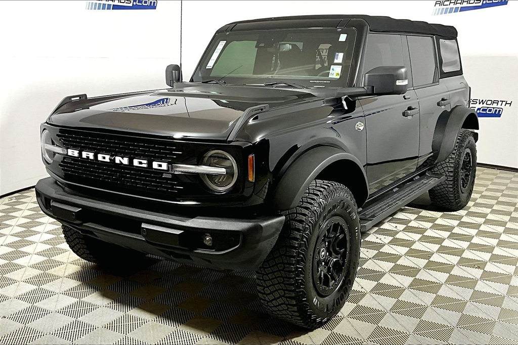 2022 Ford Bronco 4-Door Wildtrak's photo