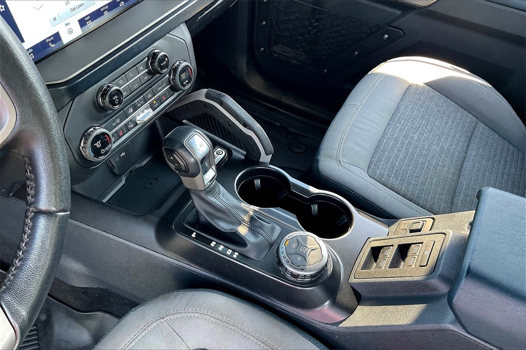 2021 Ford Bronco Outer Banks photo 15