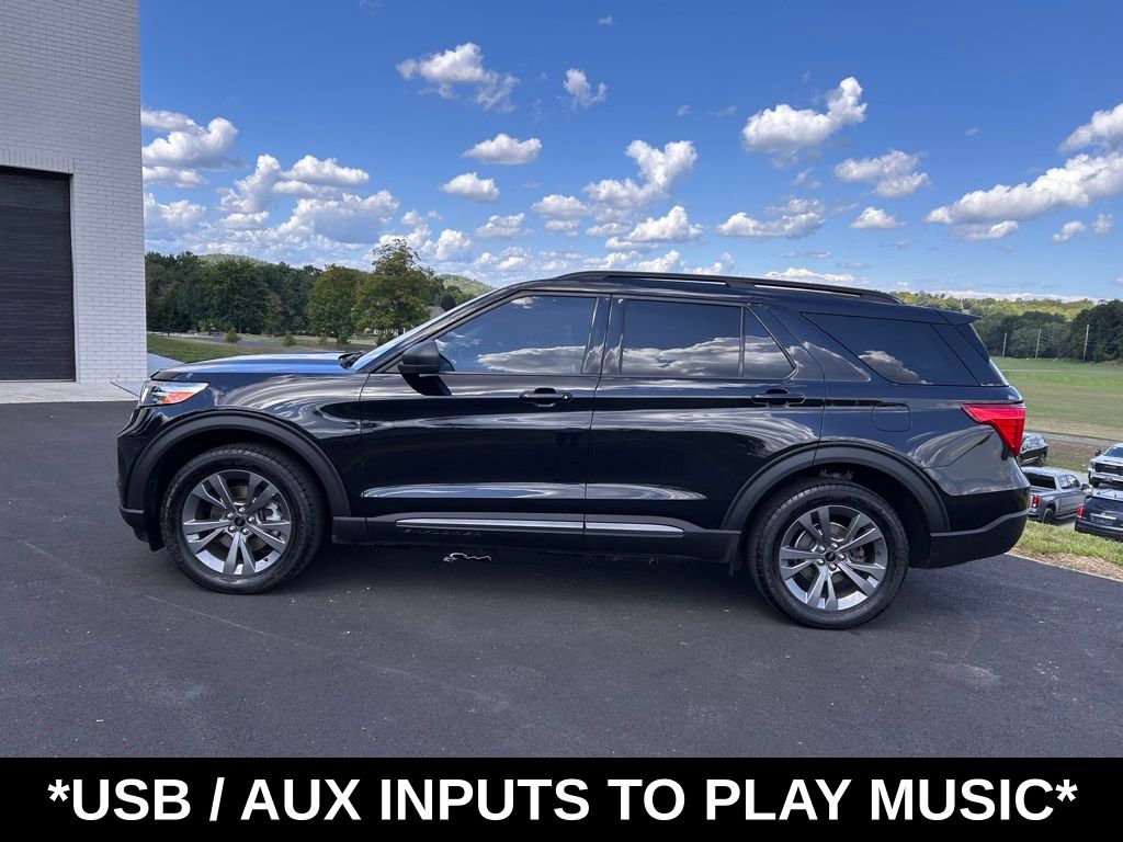 2021 Ford Explorer XLT photo 4