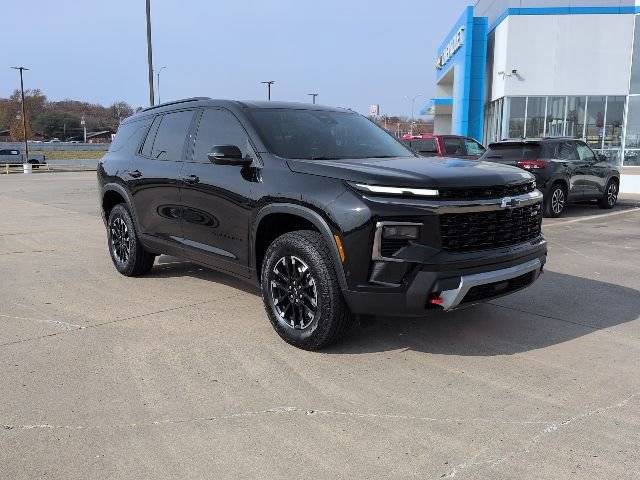 2026 Chevrolet Traverse Z71 photo 2