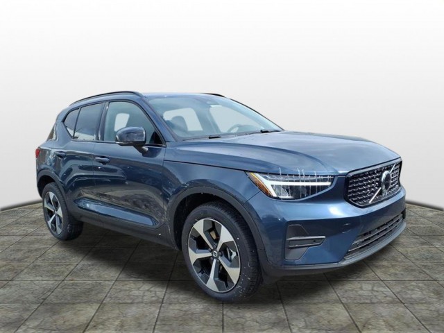 New Volvo XC40 Car | New Volvo Dealer Greensburg, PA