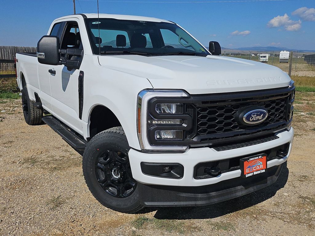 2025 Ford F-350 photo 10